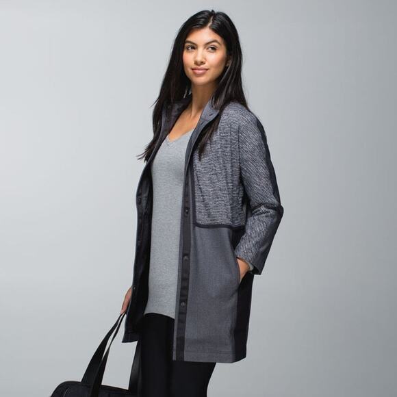 Lululemon Cocoon Car Coat in Black / Coco Pique Black / Shine Dot Black - Picture 3 of 11